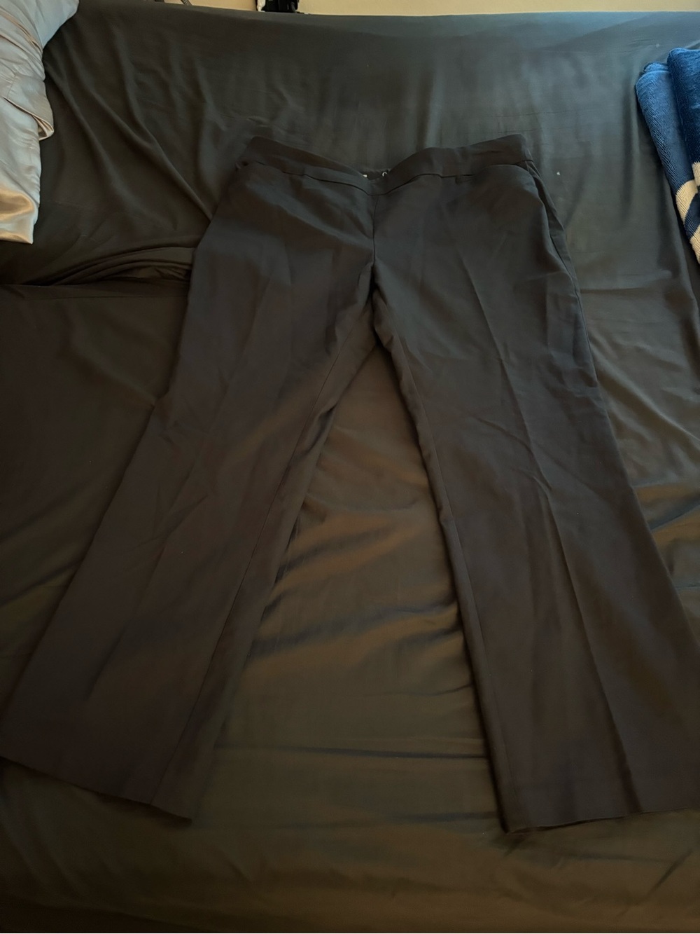 Women’s Croft & Barrow bootcut pull on pants black in size 24W Long NWT